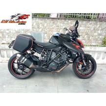 KTM 1290 SUPER DUKE R ACCESSORIATA 2017